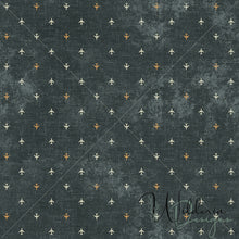 Load image into Gallery viewer, "Little Aviator" Collection Mini Planes - Compass Linen