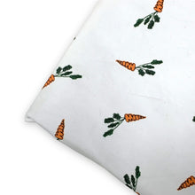 Load image into Gallery viewer, Carrots - White